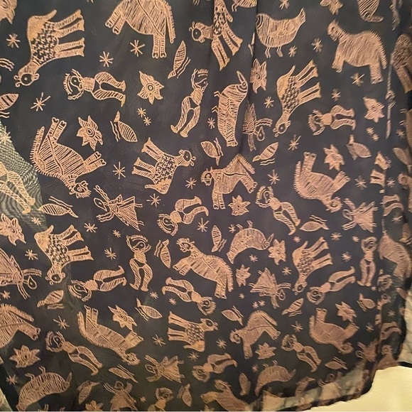 Vintage CHICO’S Women People Animal Print Tunic Sheer Button Shirt Size 2(12-L) - Picture 5 of 9